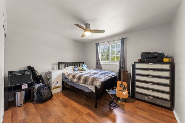 1984 Nottingham Ln, Wheaton, IL 60189 - bedroom with wood finished floors and a ceiling fan