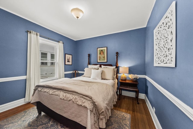 2749 Reese Ave, Evanston, IL 60201 - bedroom featuring wood finished floors, baseboards, and crown molding