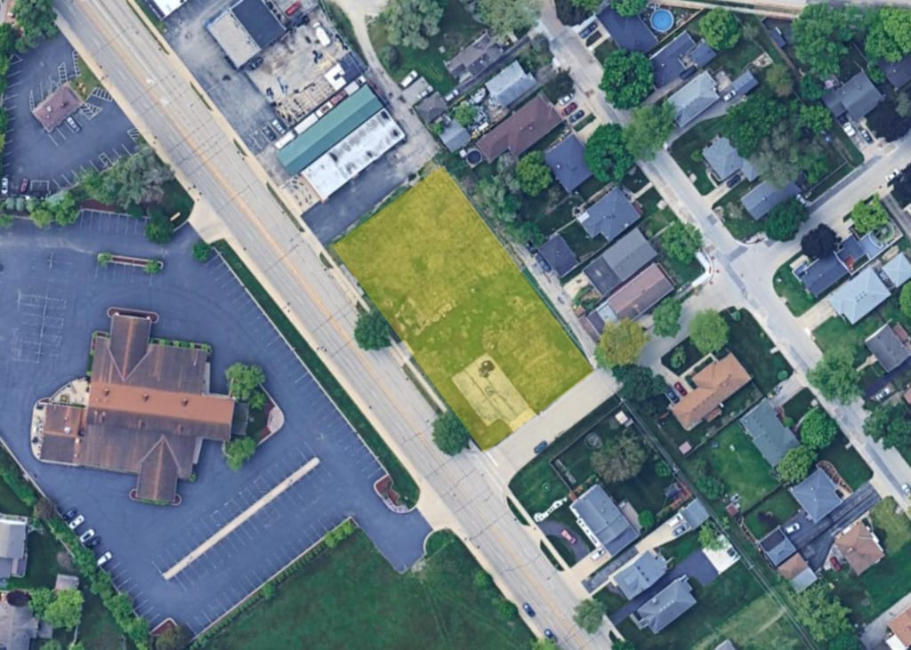 1226 Plainfield Rd, Joliet, IL 60435