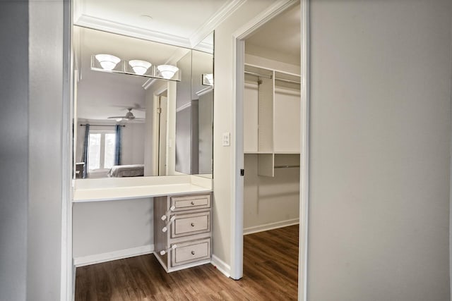 1500 Sandstone Dr Unit 314, Wheeling, IL 60090 - bathroom featuring wood finished floors, crown molding, ceiling fan, baseboards, and vanity