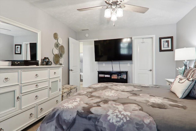 bedroom with a ceiling fan