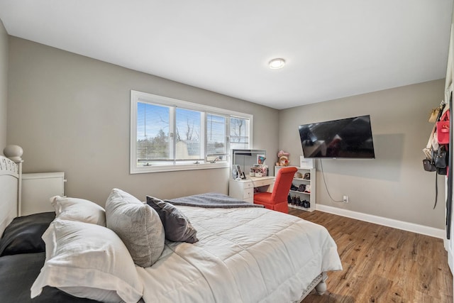 31 Bruce Ct N, Lockport, IL 60441 - bedroom with wood finished floors and baseboards