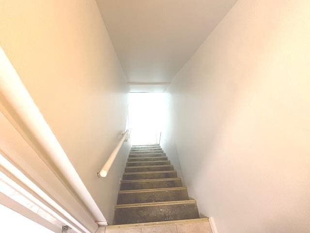 2209 171st St, Hazel Crest, IL 60429 - view of stairs