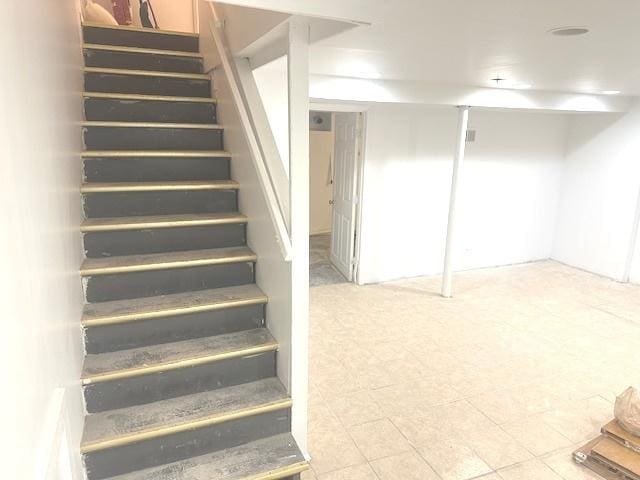 2209 171st St, Hazel Crest, IL 60429 - view of stairway