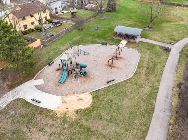513 Trestle Ct, Grayslake, IL 60030 - communal playground with a lawn