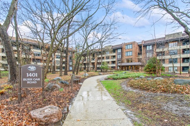 1401 Burr Oak Rd Unit 314B, Hinsdale, IL 60521 - view of home's community