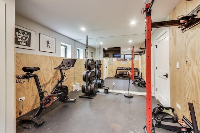 2312 W Hutchinson St, Chicago, IL 60618 - workout area featuring recessed lighting