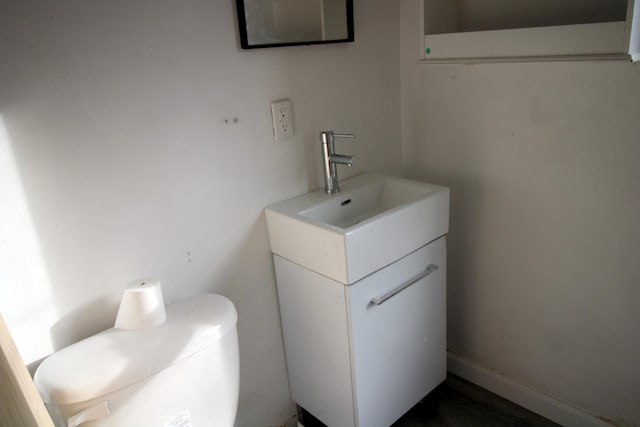 215 S Moore St, South Beloit, IL 61080 - half bathroom featuring vanity