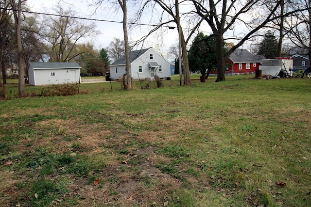 215 S Moore St, South Beloit, IL 61080 - view of yard