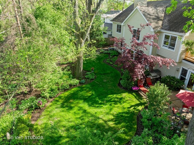 630 Juniper Rd, Glenview, IL 60025 - view of green lawn
