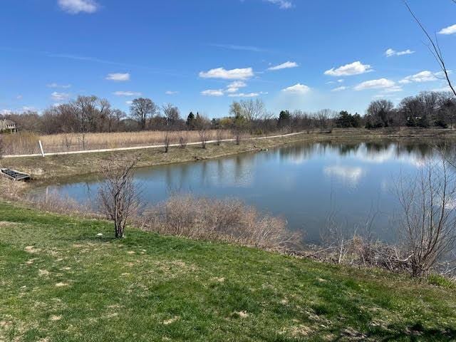 144 Roman Ln, Hawthorn Woods, IL 60047