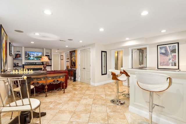 2936 Warbler Pl, Highland Park, IL 60035 - bar area with recessed lighting