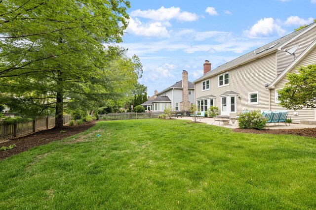 424 Dilorenzo Dr, Naperville, IL 60565 - view of yard featuring a patio