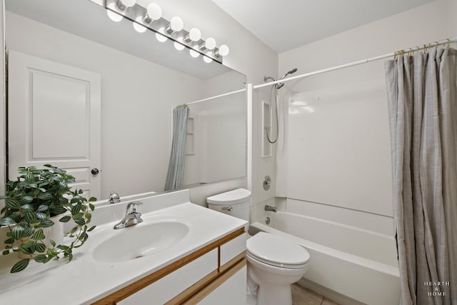 full bath with shower / bath combo with shower curtain, toilet, and vanity