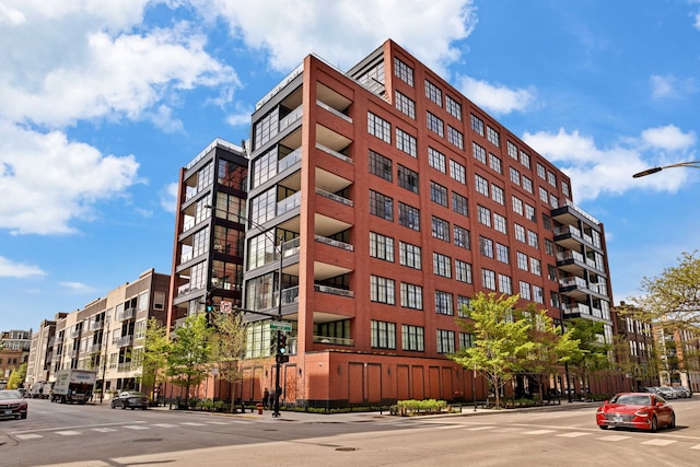 1109 W Washington Blvd Unit 5C, Chicago, IL 60607 - view of apartment building / complex