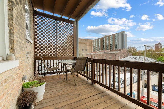 908 W Lakeside Pl Unit 3W, Chicago, IL 60640 - view of wooden deck
