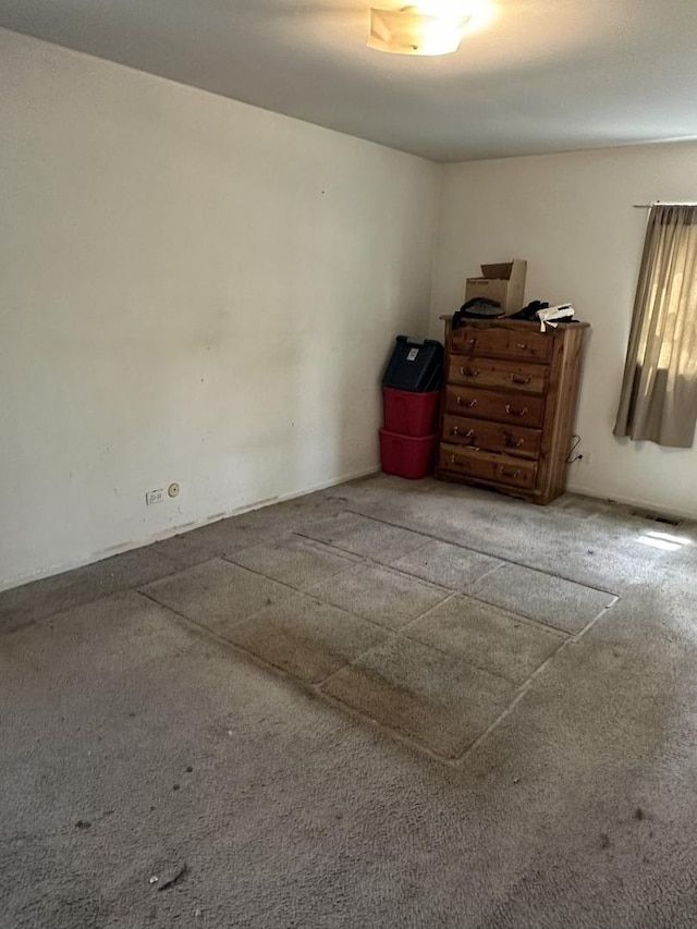 bedroom with carpet