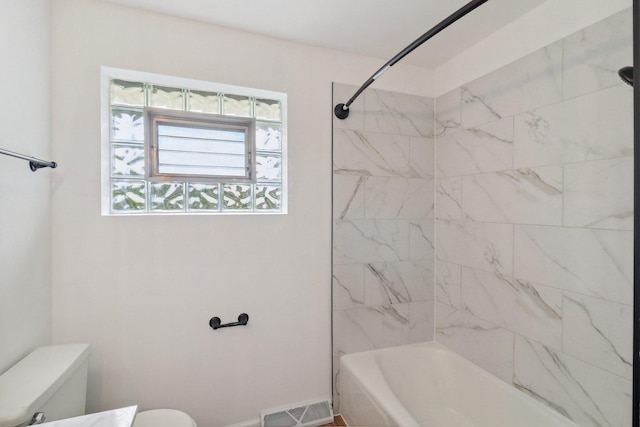 6709 W Menominee Pkwy, Palos Heights, IL 60463 - bathroom with toilet and shower / bath combination