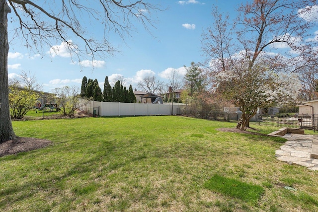 6709 W Menominee Pkwy, Palos Heights, IL 60463 - view of yard