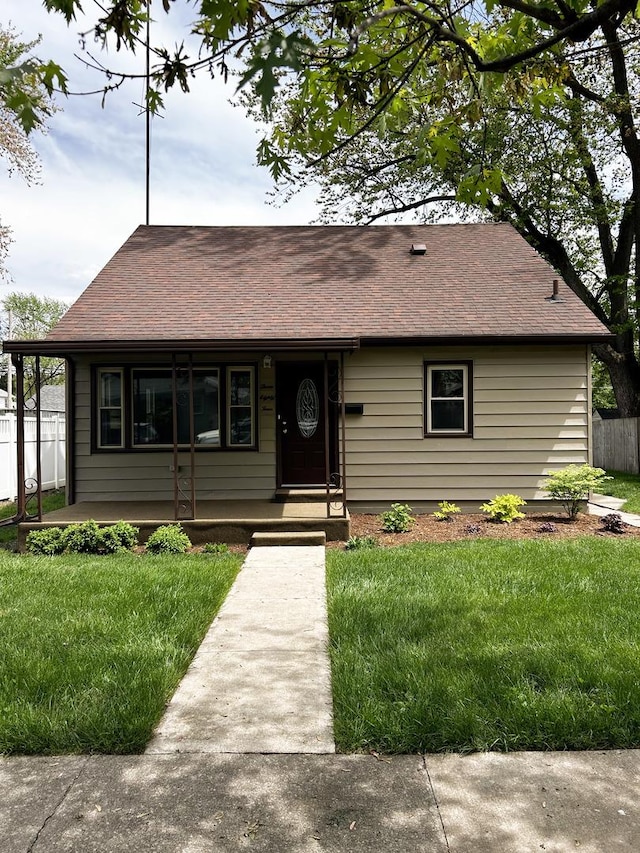 384 N Grand Ave, Bradley, IL 60915 - single story home with covered porch and roof with shingles