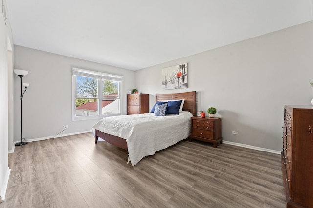 413 Caren Dr, Buffalo Grove, IL 60089 - bedroom featuring wood finished floors and baseboards