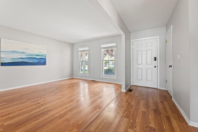 413 Caren Dr, Buffalo Grove, IL 60089 - entryway featuring light wood finished floors and baseboards