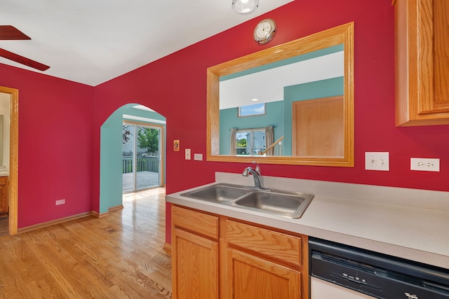 26437 W Deer Path, Channahon, IL 60410 - kitchen featuring a sink, dishwasher, light countertops, light wood-style flooring, and a ceiling fan