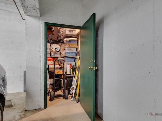 5 W Central Rd Unit 512, Mount Prospect, IL 60056 - view of doorway to property