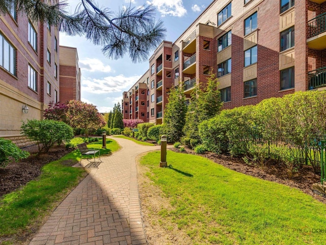 5 W Central Rd Unit 512, Mount Prospect, IL 60056 - view of property's community