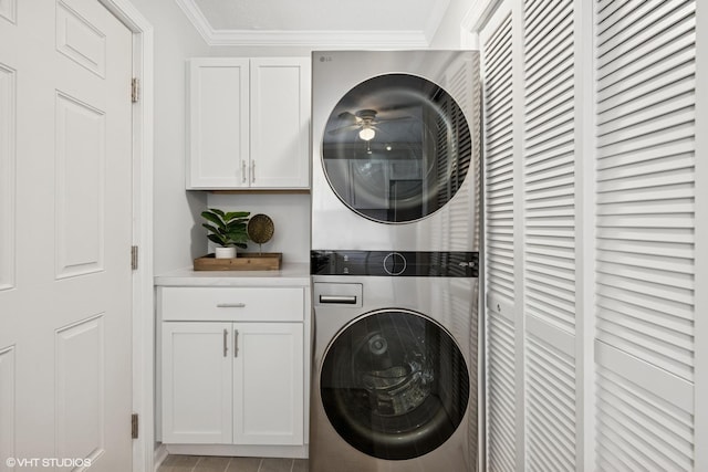 19 N Iowa Ave, Addison, IL 60101 - laundry room with stacked washer / drying machine, cabinet space, crown molding, and a ceiling fan