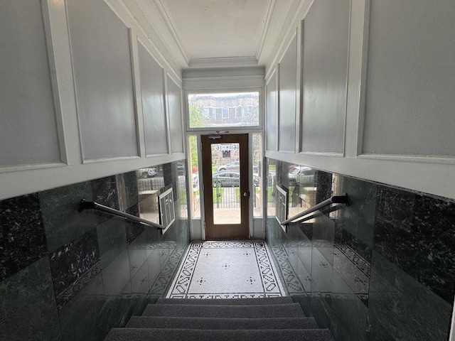 6116 S Ellis Ave Unit 1, Chicago, IL 60637 - foyer entrance with ornamental molding and stairs