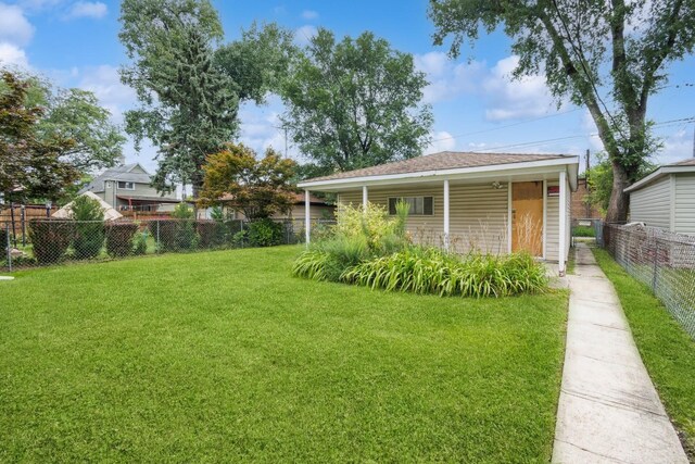 12215 S Green St, Chicago, IL 60643 - view of yard
