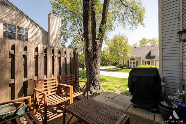 1016 N Knollwood Dr, Palatine, IL 60067 - view of patio with grilling area and fence