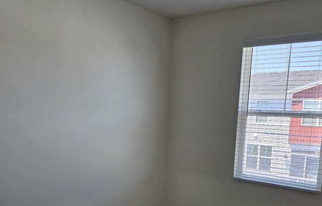 858 Finley Dr, Aurora, IL 60504 - unfurnished room with plenty of natural light