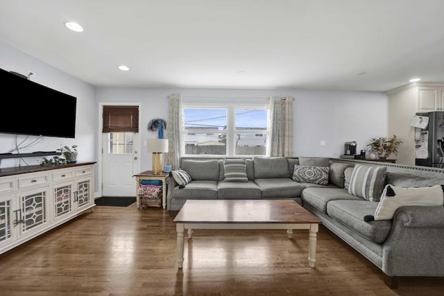 884 Arnold Ct, Des Plaines, IL 60016 - living area with wood finished floors and recessed lighting