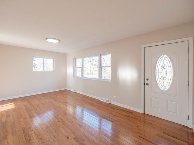191 Juneway Ter, Lake Bluff, IL 60044 - entrance foyer with light wood-type flooring and baseboards