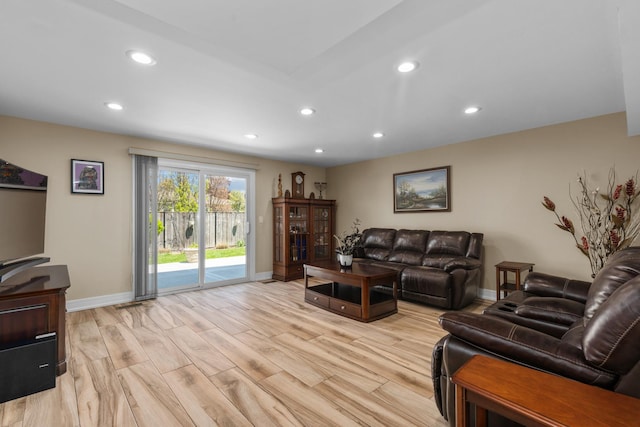 186 Sunrise Dr, Wheeling, IL 60090 - living room featuring baseboards, recessed lighting, and light wood finished floors