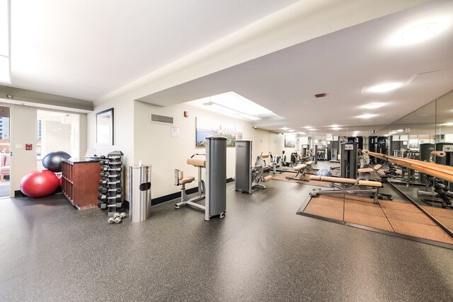 345 N La Salle Dr Unit 3305, Chicago, IL 60654 - view of exercise room