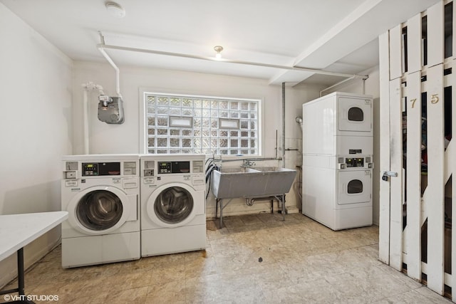 405 Wesley Ave Unit 6, Oak Park, IL 60302 - shared laundry room featuring stacked washing machine and dryer and washing machine and dryer
