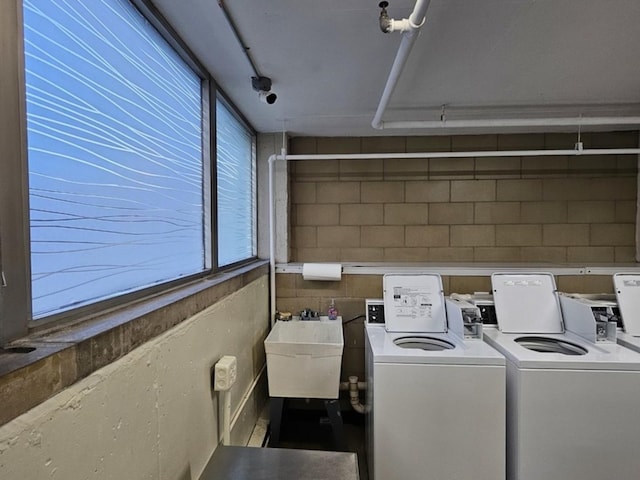 7251 Randolph St Unit C5, Forest Park, IL 60130 - community laundry with independent washer and dryer