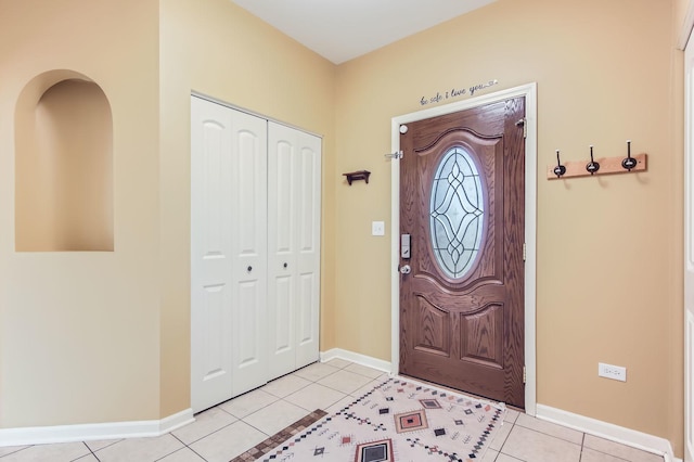 15157 Hilltop Ct, Orland Park, IL 60462 - entryway featuring light tile patterned floors and baseboards