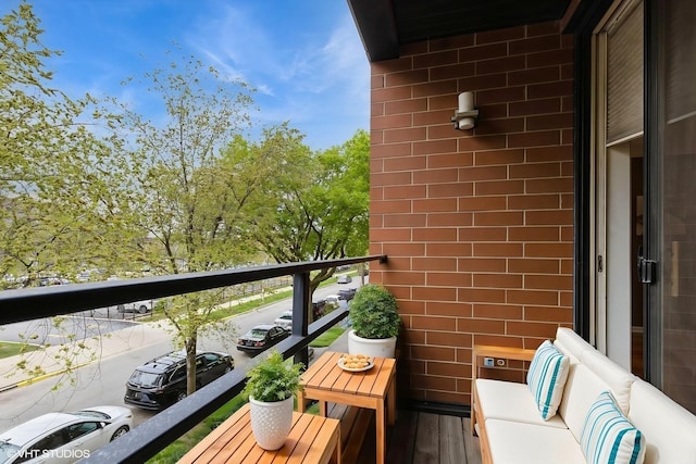 934 W Cuyler Ave Unit 2D, Chicago, IL 60613 - view of balcony