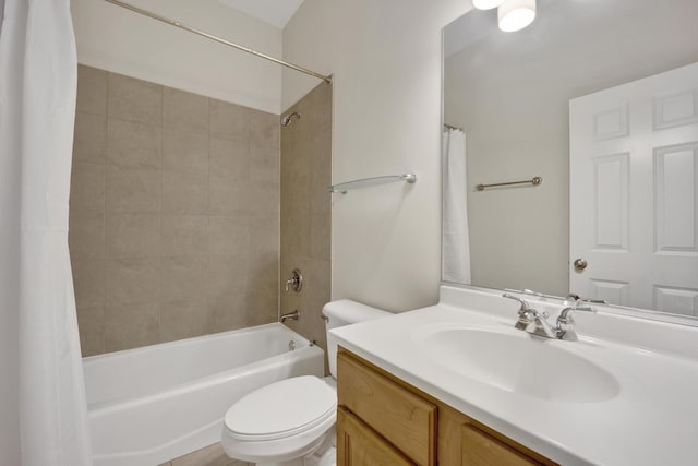 6025 N Ridge Ave Unit 1W, Chicago, IL 60660 - bathroom with vanity and shower / bath combination with curtain