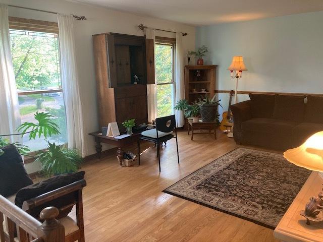 1916 Saginaw Ct, Naperville, IL 60565 - living area featuring wood finished floors