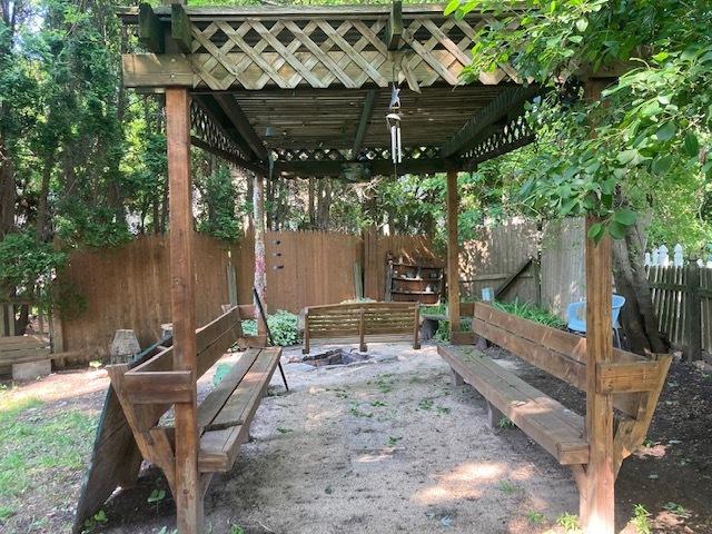 1916 Saginaw Ct, Naperville, IL 60565 - view of patio / terrace