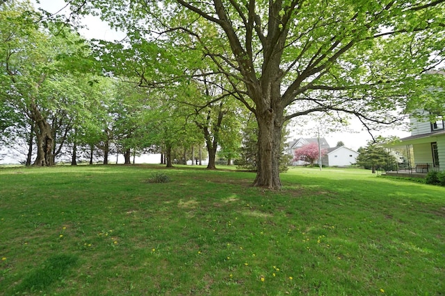 1511 Becker School Rd, Freeport, IL 61032 - view of grassy yard