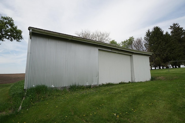 1511 Becker School Rd, Freeport, IL 61032 - view of outdoor structure with an outbuilding
