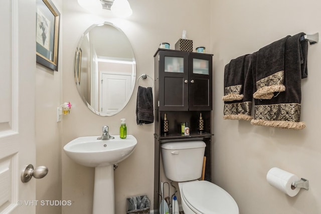 3313 Christopher Ln, Johnsburg, IL 60051 - bathroom with toilet and a sink