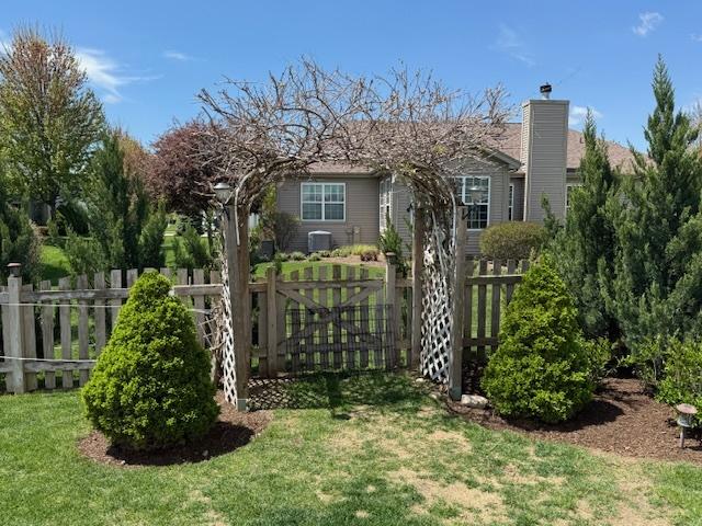 3313 Christopher Ln, Johnsburg, IL 60051 - view of gate