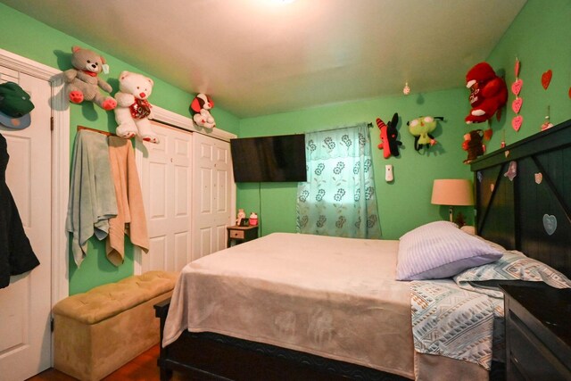 1911 Elizabeth Ave, North Chicago, IL 60064 - bedroom with a closet